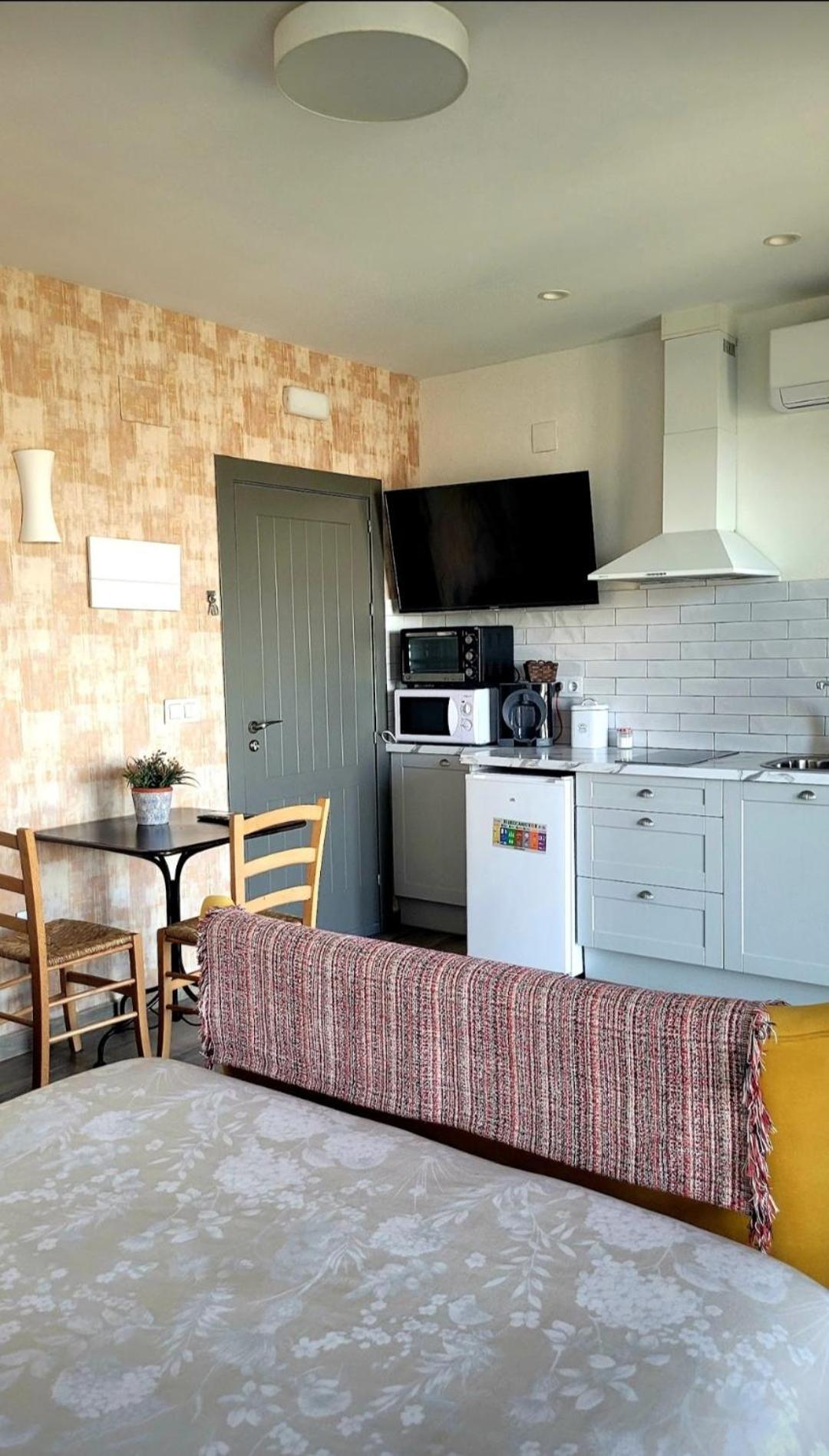 Casas Rurales Maribel - Complejo Moradas Del Cerro 2 - Suites Con Jacuzzi En Alcala Del Jucar Casas del Cerro Rum bild