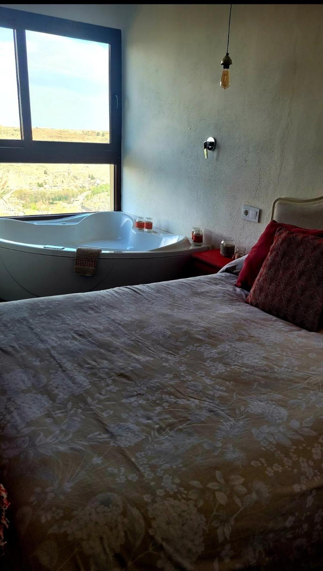 Casas Rurales Maribel - Complejo Moradas Del Cerro 2 - Suites Con Jacuzzi En Alcala Del Jucar Casas del Cerro Rum bild
