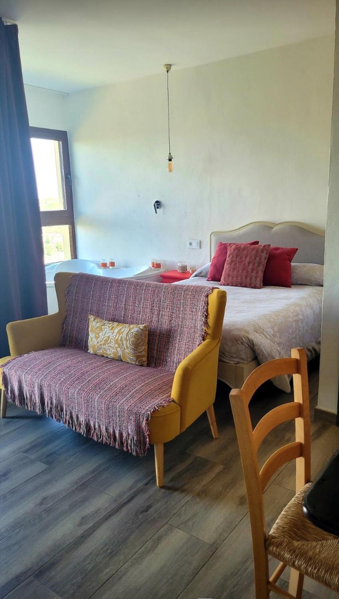Casas Rurales Maribel - Complejo Moradas Del Cerro 2 - Suites Con Jacuzzi En Alcala Del Jucar Casas del Cerro Rum bild