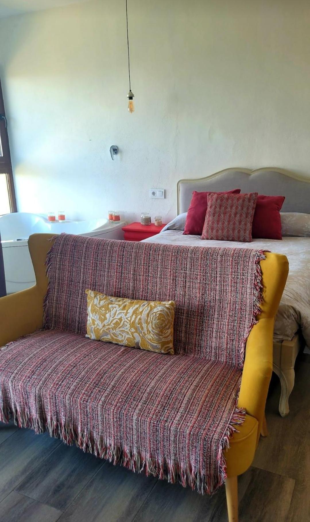 Casas Rurales Maribel - Complejo Moradas Del Cerro 2 - Suites Con Jacuzzi En Alcala Del Jucar Casas del Cerro Rum bild
