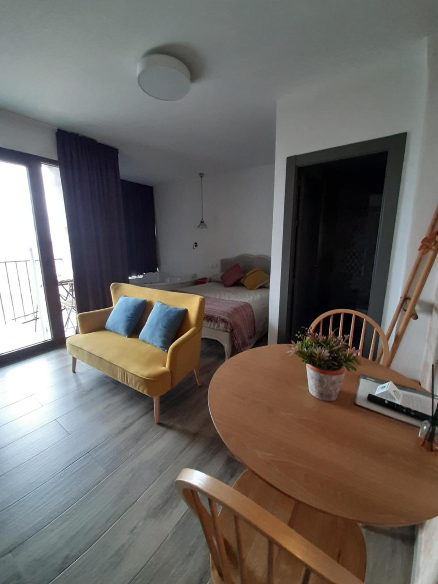 Casas Rurales Maribel - Complejo Moradas Del Cerro 2 - Suites Con Jacuzzi En Alcala Del Jucar Casas del Cerro Rum bild